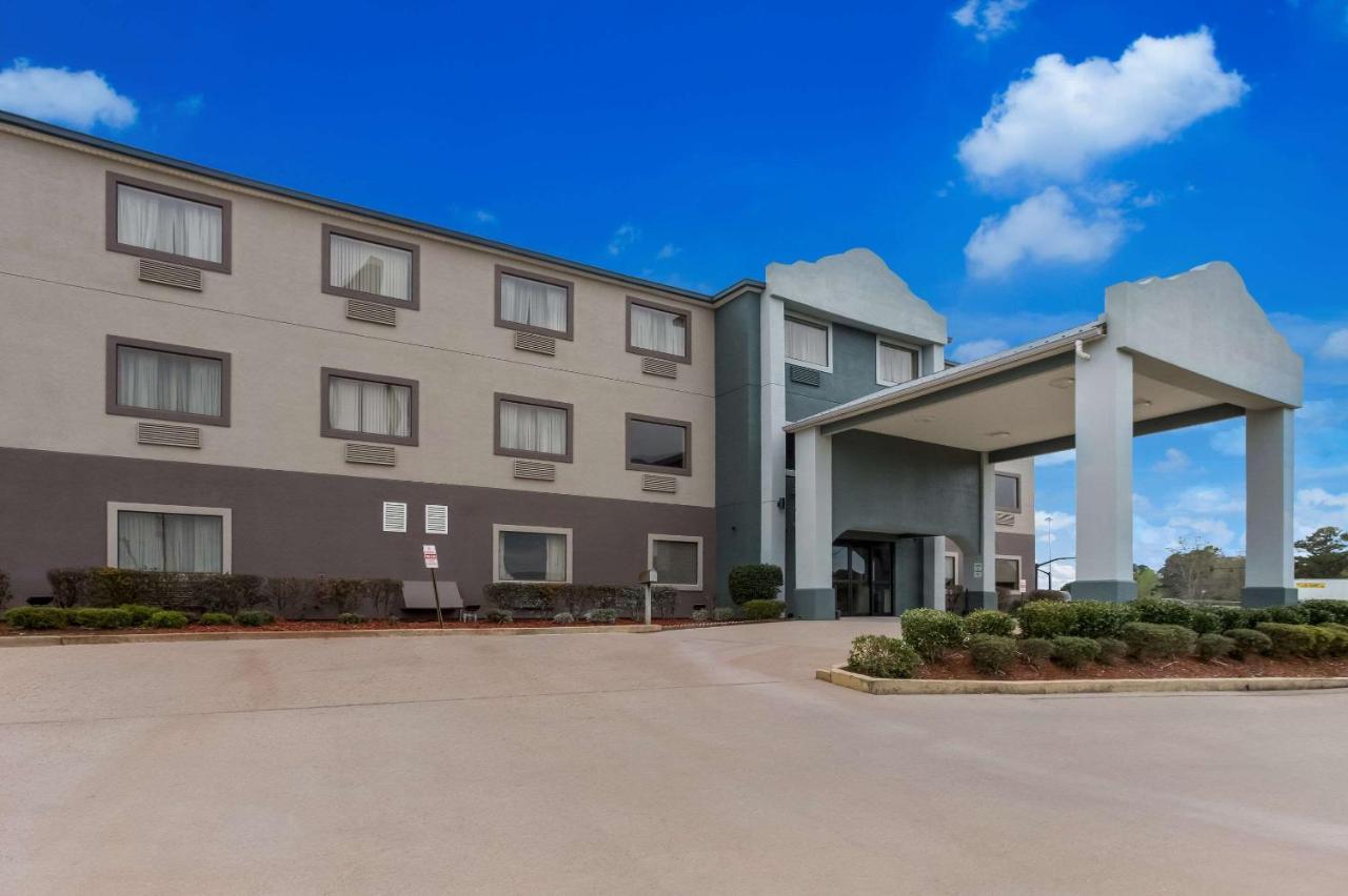 Quality Inn & Suites Pearl-Jackson Exterior photo