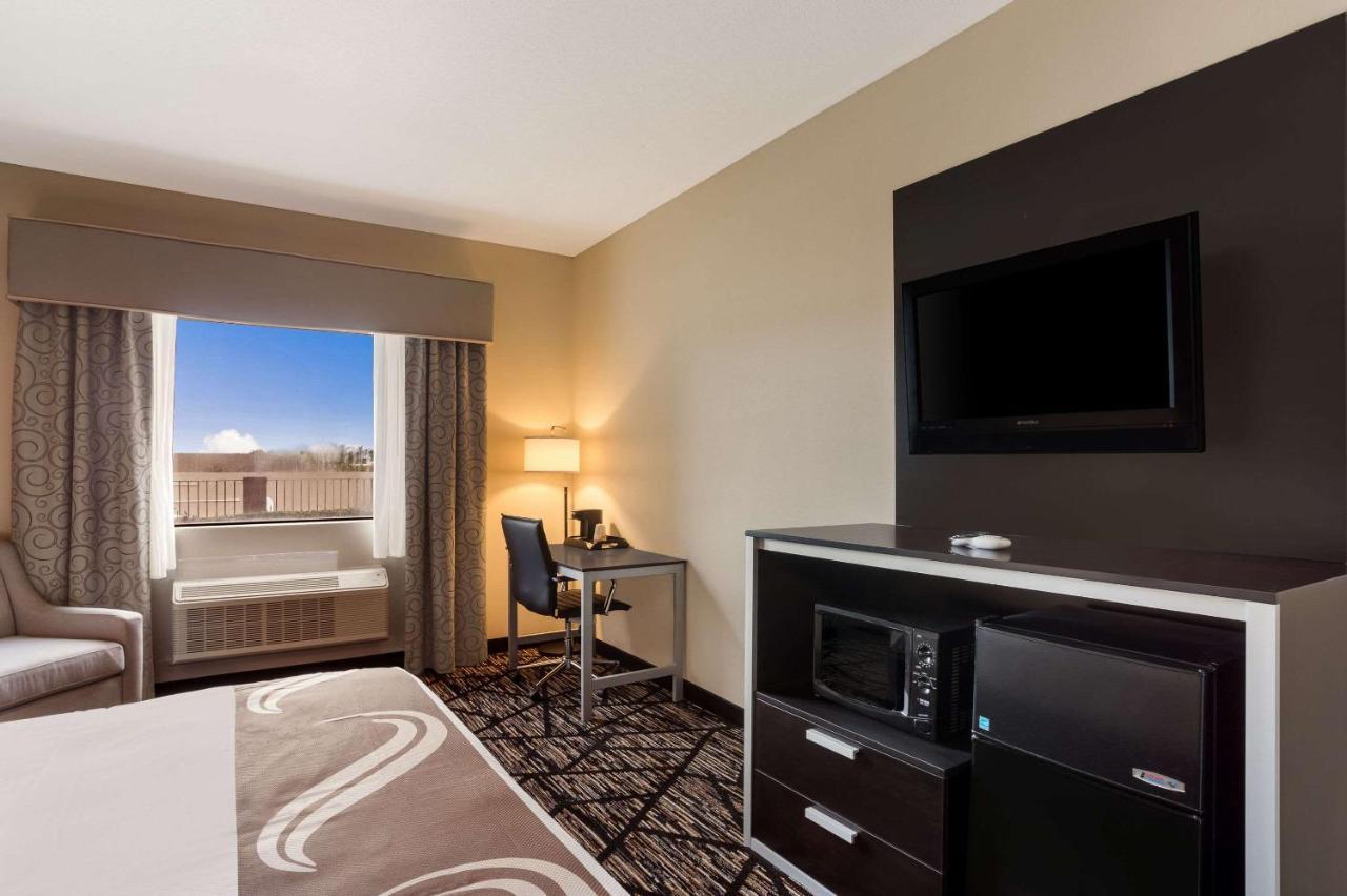 Quality Inn & Suites Pearl-Jackson Exterior photo