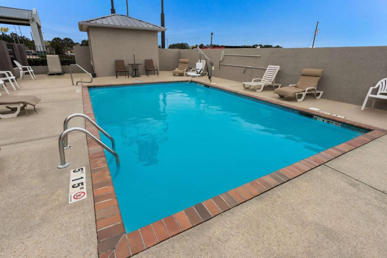 Quality Inn & Suites Pearl-Jackson Exterior photo