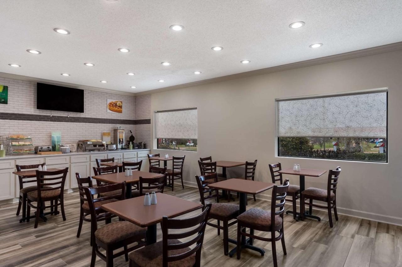 Quality Inn & Suites Pearl-Jackson Exterior photo