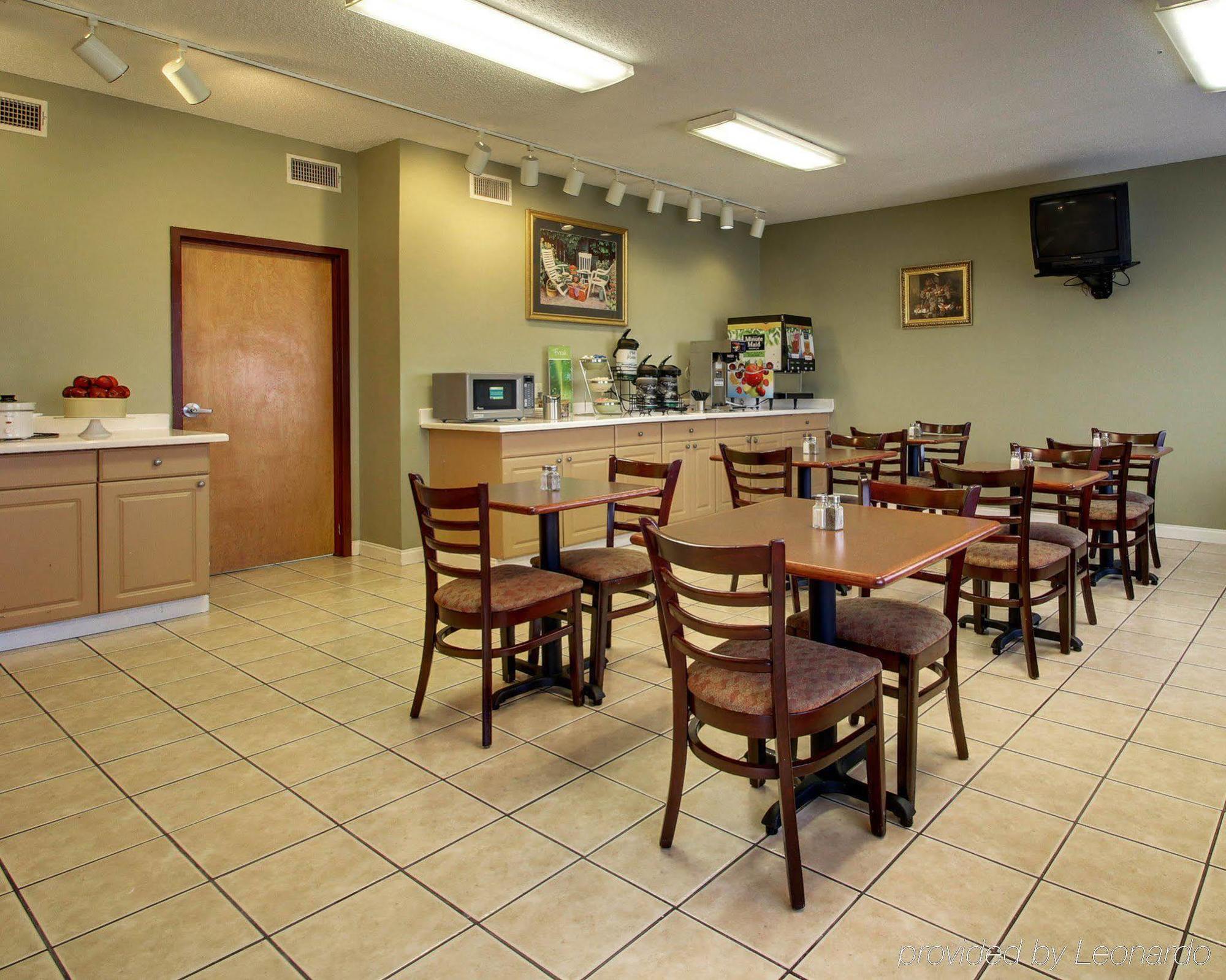 Quality Inn & Suites Pearl-Jackson Exterior photo